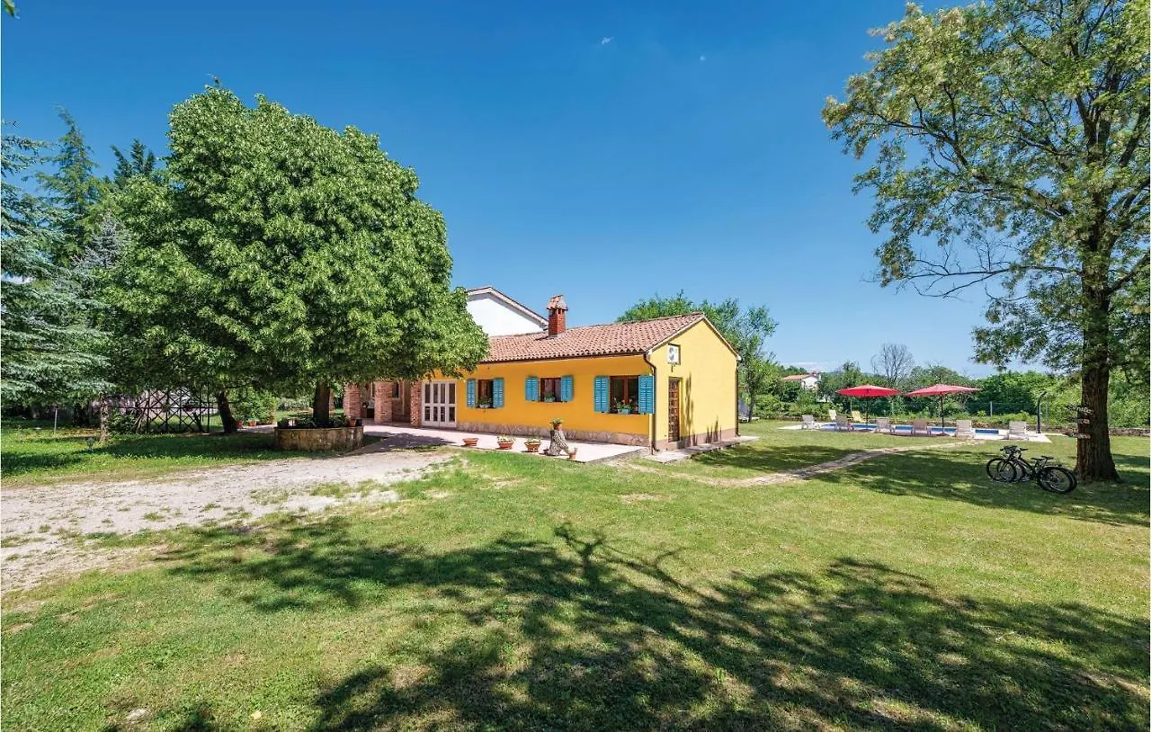 Holiday home Gorgeous Home In Nedescina With Kitchen